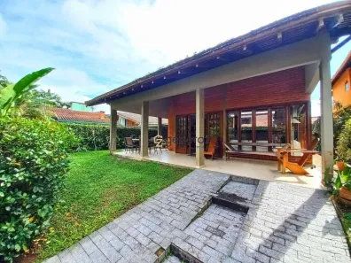 Casa de Condomínio com 4 Quartos para alugar, 180m² no Balneario Praia do Perequê, Guarujá