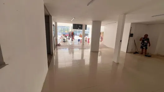 Galpão/Depósito/Armazém à venda, 190m² no Centro, Lauro de Freitas