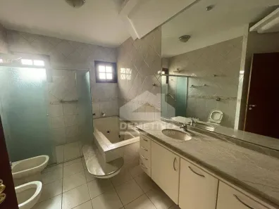 Casa de Condomínio com 3 Quartos para alugar, 400m² no Chácara Olaria, Taubaté
