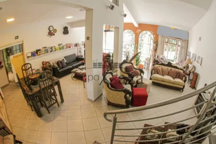 Sobrado com 8 Quartos para alugar, 677m² no Vila São João, Caçapava