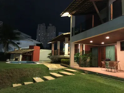 Casa de Condomínio com 4 Quartos para venda ou aluguel, 550m² no Candelária, Natal