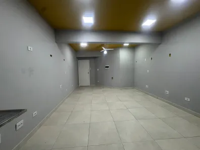 Sala Comercial para alugar, 30m² no Macuco, Santos