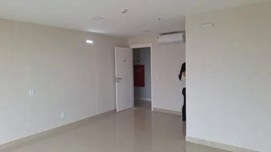 Sala Comercial à venda, 32m² no Ponta Negra, Manaus
