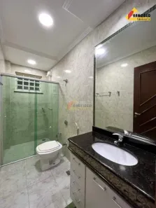 Casa com 3 Quartos para alugar, 184m² no São José, Divinópolis