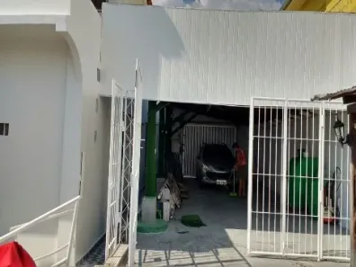 Casa com 5 Quartos à venda, 720m² no Santo Antônio, Manaus