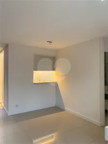 Apartamento com 3 Quartos para venda ou aluguel, 55m² no Campo Grande, Rio de Janeiro