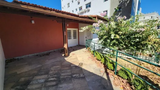 Casa com 6 Quartos para alugar, 250m² no Dona Clara, Belo Horizonte