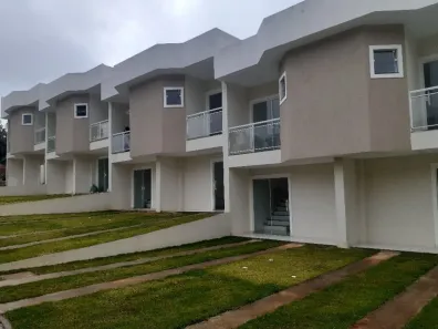 Casa com 2 Quartos para alugar, 85m² no XV de Novembro, Araruama
