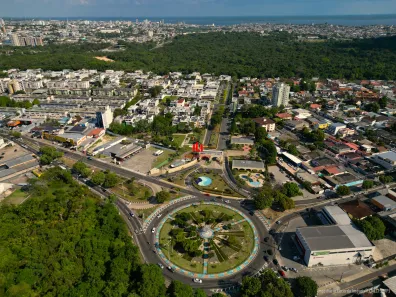 Casa de Condomínio com 4 Quartos à venda, 380m² no Chapada, Manaus