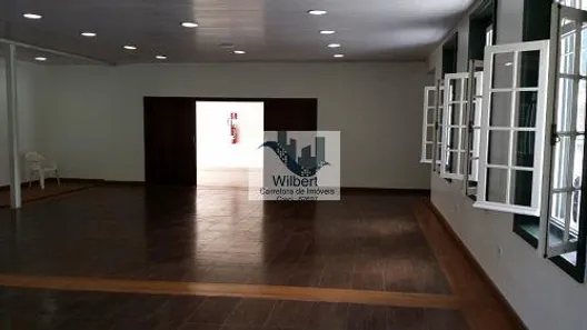 Ponto Comercial para alugar, 190m² no Cascatinha, Petrópolis