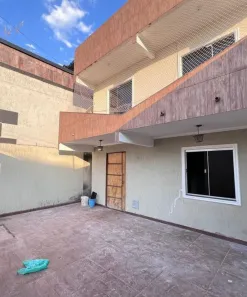 Casa de Condomínio com 5 Quartos à venda, 250m² no Areal, Brasília