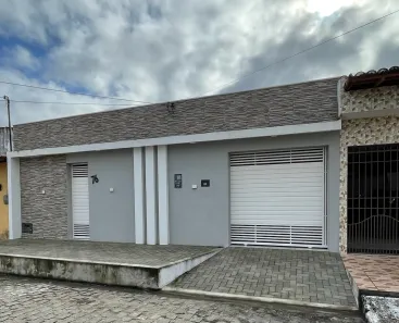 Casa com 3 Quartos para alugar, 150m² no Cidade da Esperança, Natal