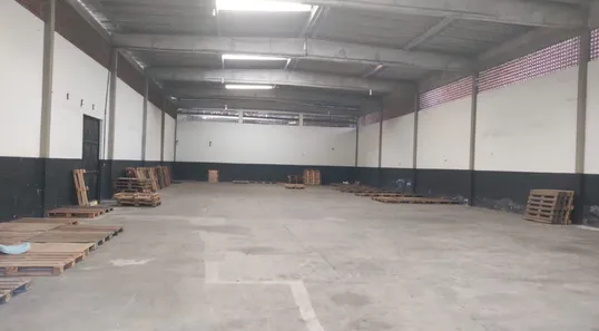 Galpão/Depósito/Armazém para alugar, 500m² no Dom Avelar, Salvador