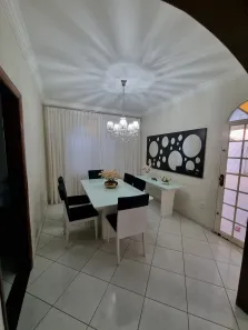 Sobrado com 4 Quartos à venda, 200m² no Setor Central, Brasília