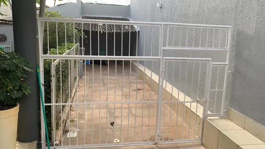 Casa com 5 Quartos para venda ou aluguel, 250m² no Itapuã, Salvador