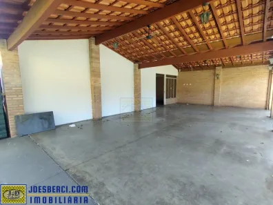 Sala Comercial para alugar, 300m² no Centro, Holambra
