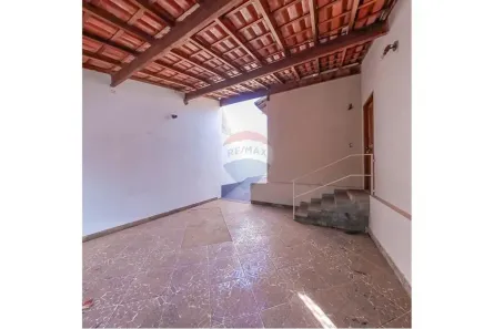 Casa com 3 Quartos à venda, 111m² no Centro, Araras