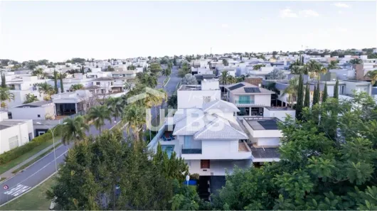 Casa de Condomínio com 4 Quartos à venda, 300m² no Jardins Valência, Goiânia