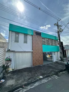 com 6 Quartos para alugar, 600m² no Nossa Senhora das Graças, Manaus