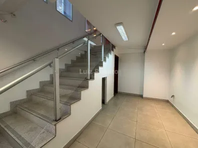 Sala Comercial para alugar, 210m² no Funcionários, Belo Horizonte
