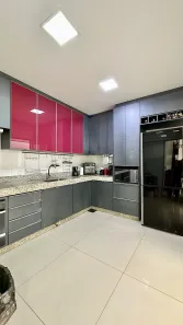 Casa de Condomínio com 4 Quartos à venda, 240m² no Jardins Verona, Goiânia