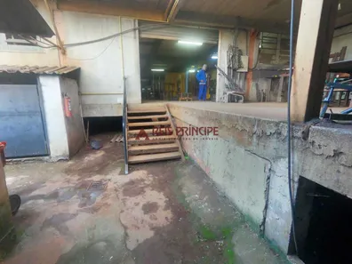 Galpão/Depósito/Armazém à venda, 1352m² no Taquara, Rio de Janeiro