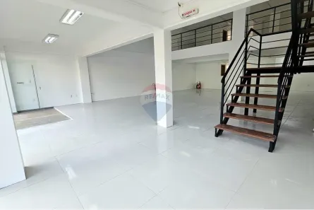 Sala Comercial para alugar, 240m² no Parque Industrial IV, Sarandi