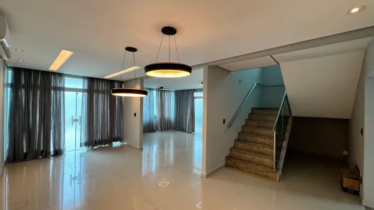 Casa de Condomínio com 4 Quartos para alugar, 220m² no Ponta Negra, Manaus