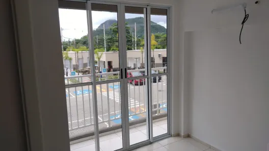 Apartamento com 3 Quartos para alugar, 57m² no Camorim, Rio de Janeiro