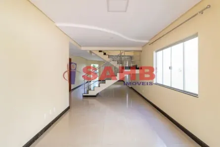 Casa de Condomínio com 3 Quartos para alugar, 240m² no Loteamento Portal do Sol II, Goiânia