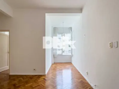 Apartamento com 1 Quarto à venda, 51m² no Leme, Rio de Janeiro