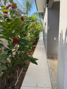 Casa com 3 Quartos para alugar, 250m² no Loteamento Portal do Sol II, Goiânia