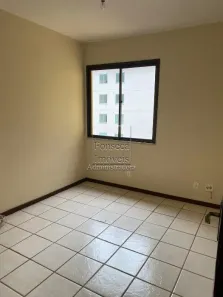 Apartamento com 2 Quartos para alugar, 71m² no Retiro, Petrópolis