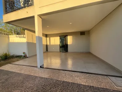 Casa de Condomínio com 4 Quartos para alugar, 187m² no Plano Diretor Sul, Palmas