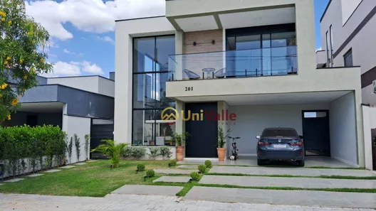 Casa de Condomínio com 3 Quartos para venda ou aluguel, 326m² no Quiririm, Taubaté