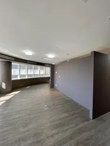 Sala Comercial à venda, 115m² no Panazzolo, Caxias do Sul