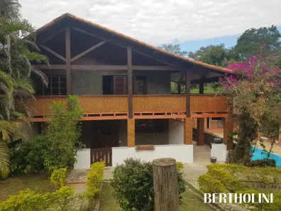 Casa de Condomínio com 3 Quartos para alugar, 200m² no Jardim Martineli, Itatiaia
