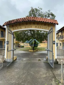 Casa com 2 Quartos para alugar, 65m² no Campo Grande, Rio de Janeiro