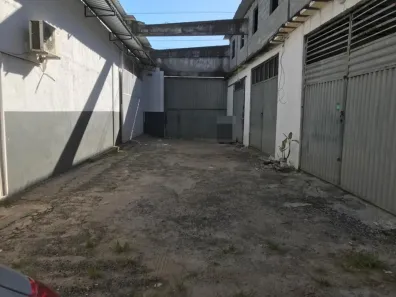 Galpão/Depósito/Armazém à venda, 100m² no Recreio Ipitanga, Lauro de Freitas