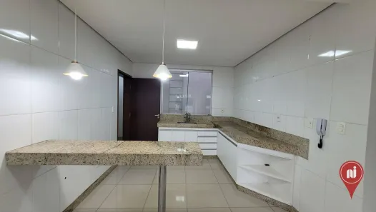 Apartamento com 3 Quartos para venda ou aluguel, 141m² no Centro, Brumadinho