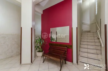 Kitnet com 1 Quarto à venda, 36m² no Floresta, Porto Alegre