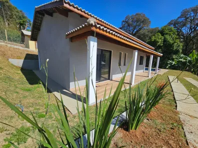 Fazenda/Sítio com 3 Quartos à venda, 1000m² no , Mairinque