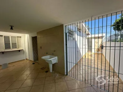 Casa com 3 Quartos para venda ou aluguel, 160m² no Zona Central, Rio Claro