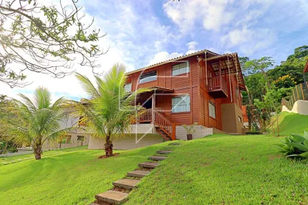 Fazenda/Sítio com 4 Quartos à venda, 2100m² no Buenos Aires, Guarapari