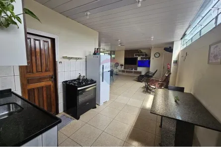 Casa com 4 Quartos à venda, 203m² no Parque 10 de Novembro, Manaus