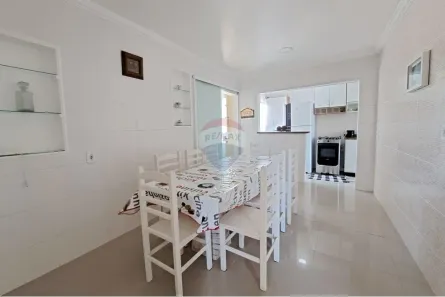 Casa de Condomínio com 4 Quartos para alugar, 120m² no Peró, Cabo Frio