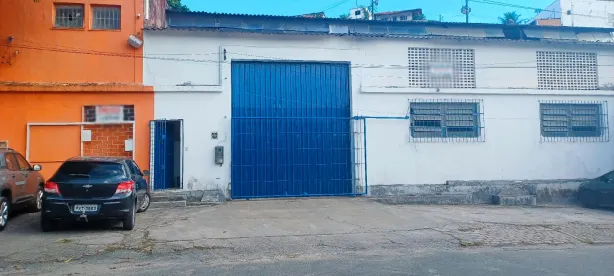 Galpão/Depósito/Armazém com 1 Quarto para alugar, 340m² no IAPI, Salvador