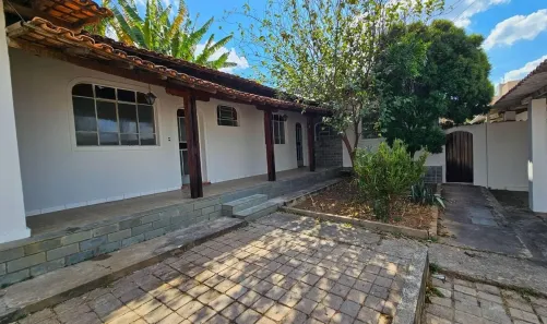 Casa com 3 Quartos para alugar, 170m² no Angola, Betim