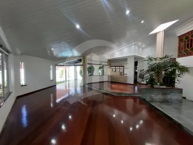 Casa com 4 Quartos para alugar, 500m² no Coroa do Meio, Aracaju