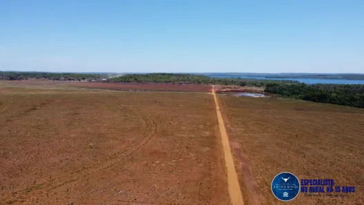 Lote/Terreno à venda, 3000m² no Centro, Estreito